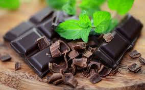 Allysfatloss's tweet photo. Did you know #darkchocolate has good #saturatedfats. https://t.co/S6f6TWu5P2 https://t.co/FPpOYg5REA