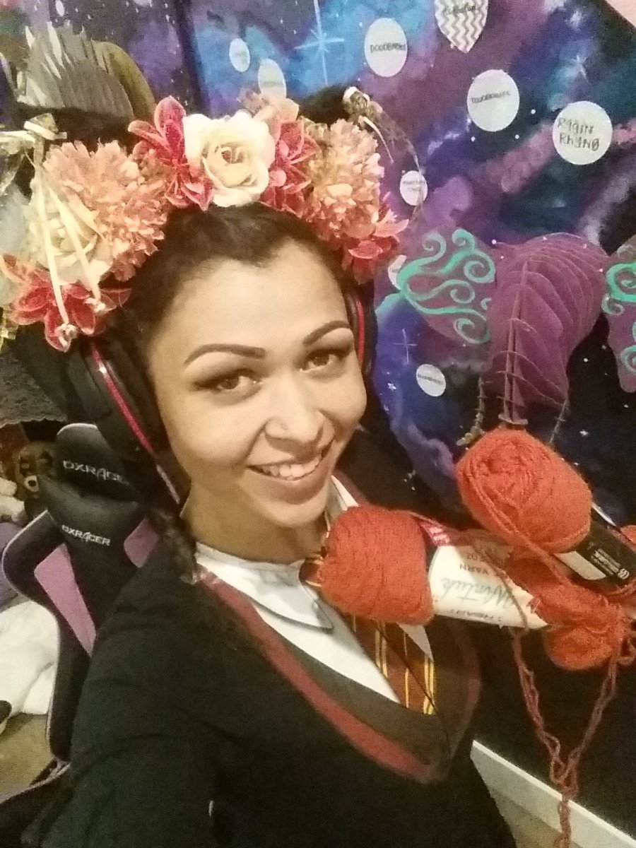 LunaLyrik's tweet image. Twitch.tv/lunalyrik I&apos;ll double crochet your single stitch #creativestreams #nerdcraft @GamerGirlsXO @TwitchGrow