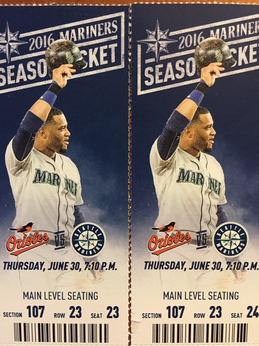 NathanM425's tweet image. For $1 per raffle ticket, you can have a chance to win these at #BlueInBloom @BoundaryBay May 21 from 6-10 pm!