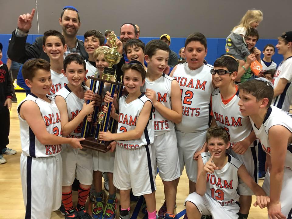 WeLoveYN's tweet photo. Sixth Grade Boys- 2016 Champions https://t.co/HRArcxGVN0