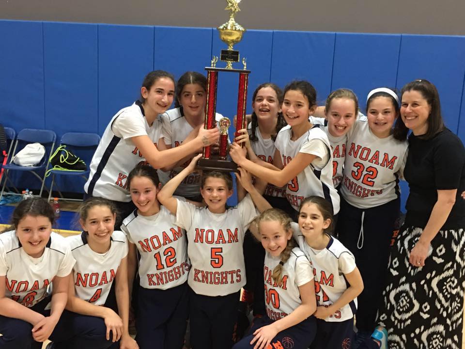 WeLoveYN's tweet photo. Sixth Grade Girls- 2016 Champions! https://t.co/fwYqPe9mu0