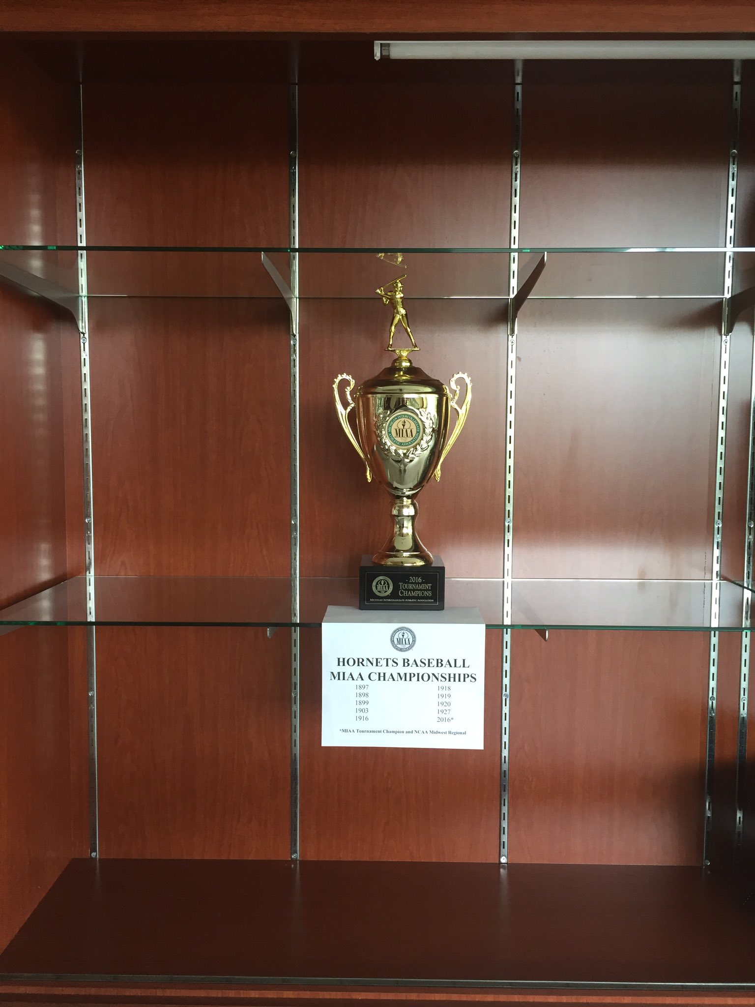 Kalamazoo College Baseball on X: This trophy case has been empty