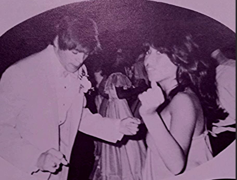suzmattaboni's tweet photo. #MyRelationshipStatus pre-dates the "Relationship Status"concept
@realJKCallaway @HomeDefinitely #PROM1982 https://t.co/ihmNMOoqdb