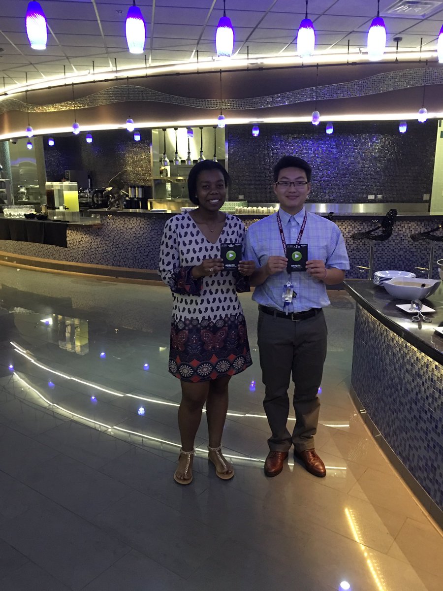 jkhelvey's tweet image. Tyara Mckenzie and Brian Ta awarded for most service hours! @AllenInteract