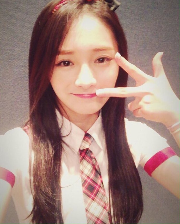 jieqiongallery's tweet photo. [IG] superstark_2016's Instagram update with Jieqiong #IOI #아이오아이 https://t.co/rtyXCELv9O