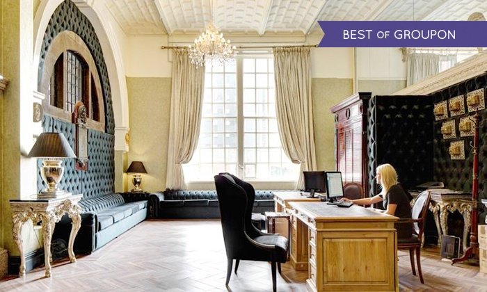 InNearLiverpool's tweet photo. Enjoy a four star city break in Liverpool at a Titanic-themed hotel  https://t.co/xK1qlViREl #earlybiz #kprs https://t.co/AUAPLmBbOx
