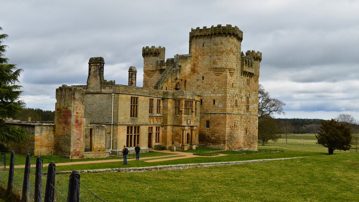 NEFamilyFun's tweet photo. Our top 10 North East castles https://t.co/DHbhgYCpmZ #northeasthour https://t.co/oIHmLlxalm