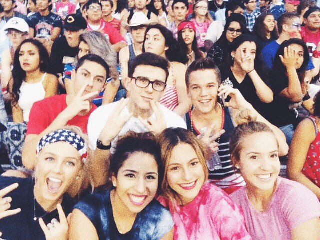 sumsstout's tweet photo. #Raiderslideshow https://t.co/9ahNlpWRcU