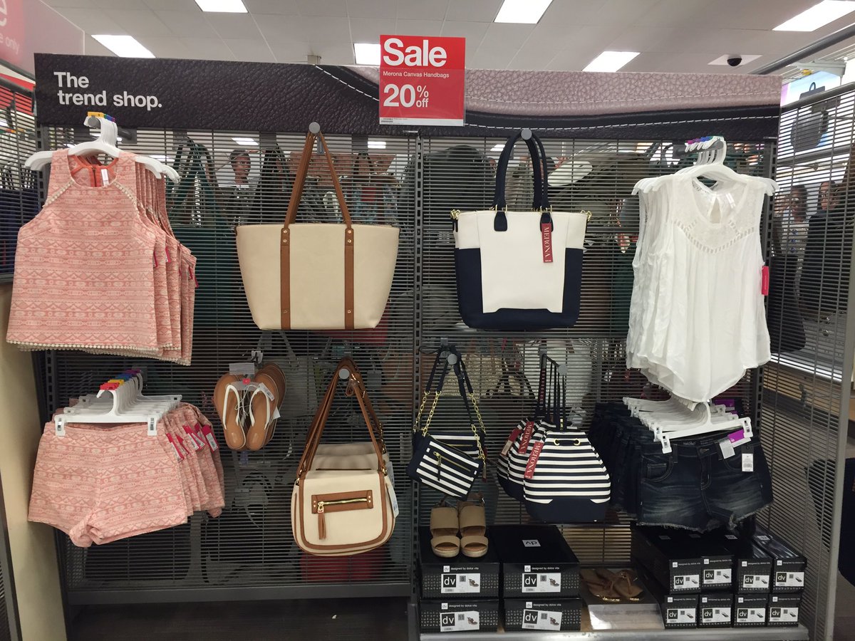 joy_taing's tweet photo. Driving sales on high margin items at T0912 @jhowells81 https://t.co/qvsiofSuyZ