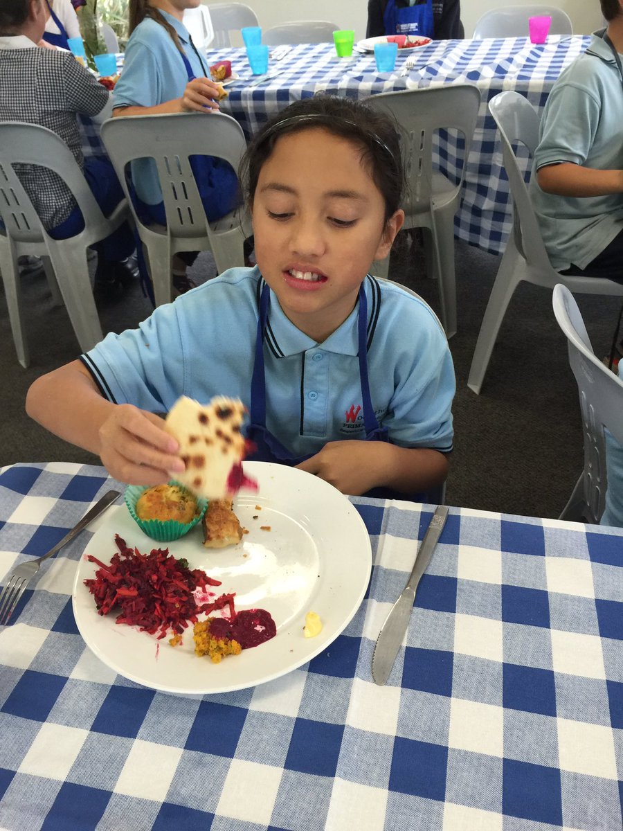 MrsLJCumming's tweet photo. Yummy #wpskgp @SAKGF #beetrootdip/salad #carrotmuffins #appleporksausagerolls #delicious https://t.co/cbnHi8ceKZ