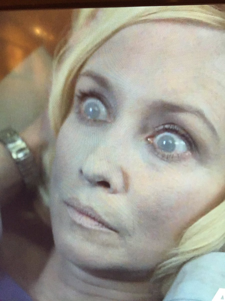 B0SSH066's tweet photo. #batesmotel may never be the same after episode, least I know Norma is watching over us all #sleepwithbotheyesopen https://t.co/MJv6Mxv1i3