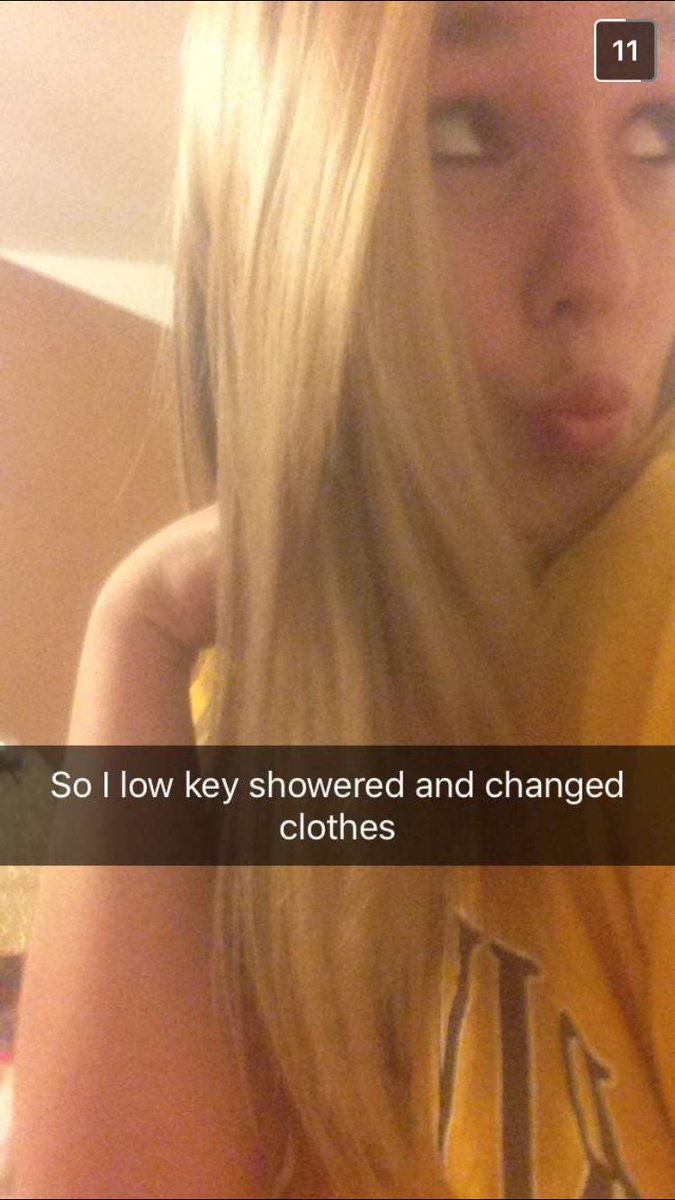 faith_hoelzel's tweet photo. Good to know I look like a cleaner version of @Emily_feye 😂 https://t.co/uOPV8N8jbz