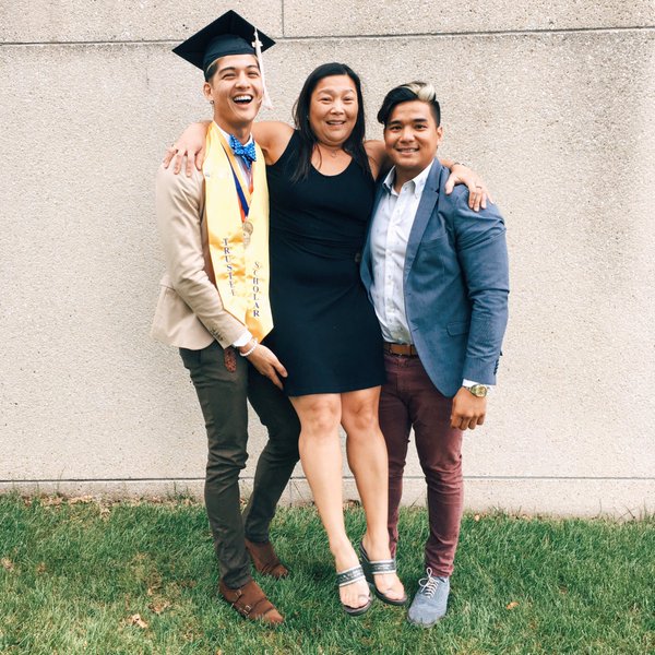 242_teejay's tweet photo. Adulting has never been closer... 

#Classof2016 🎓 https://t.co/OMhScxE4Mb