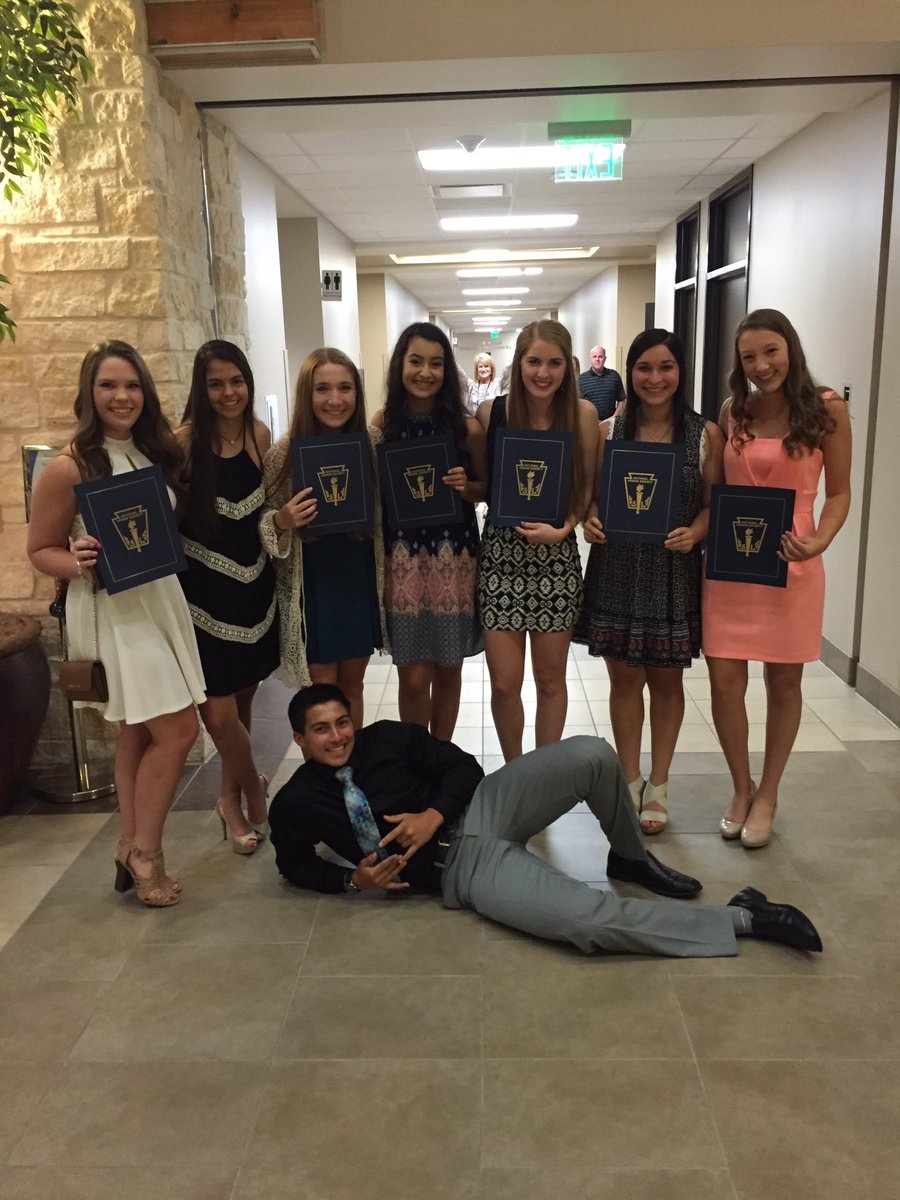 meg_althoff's tweet photo. NHS🎉 https://t.co/foj7NPV0sO