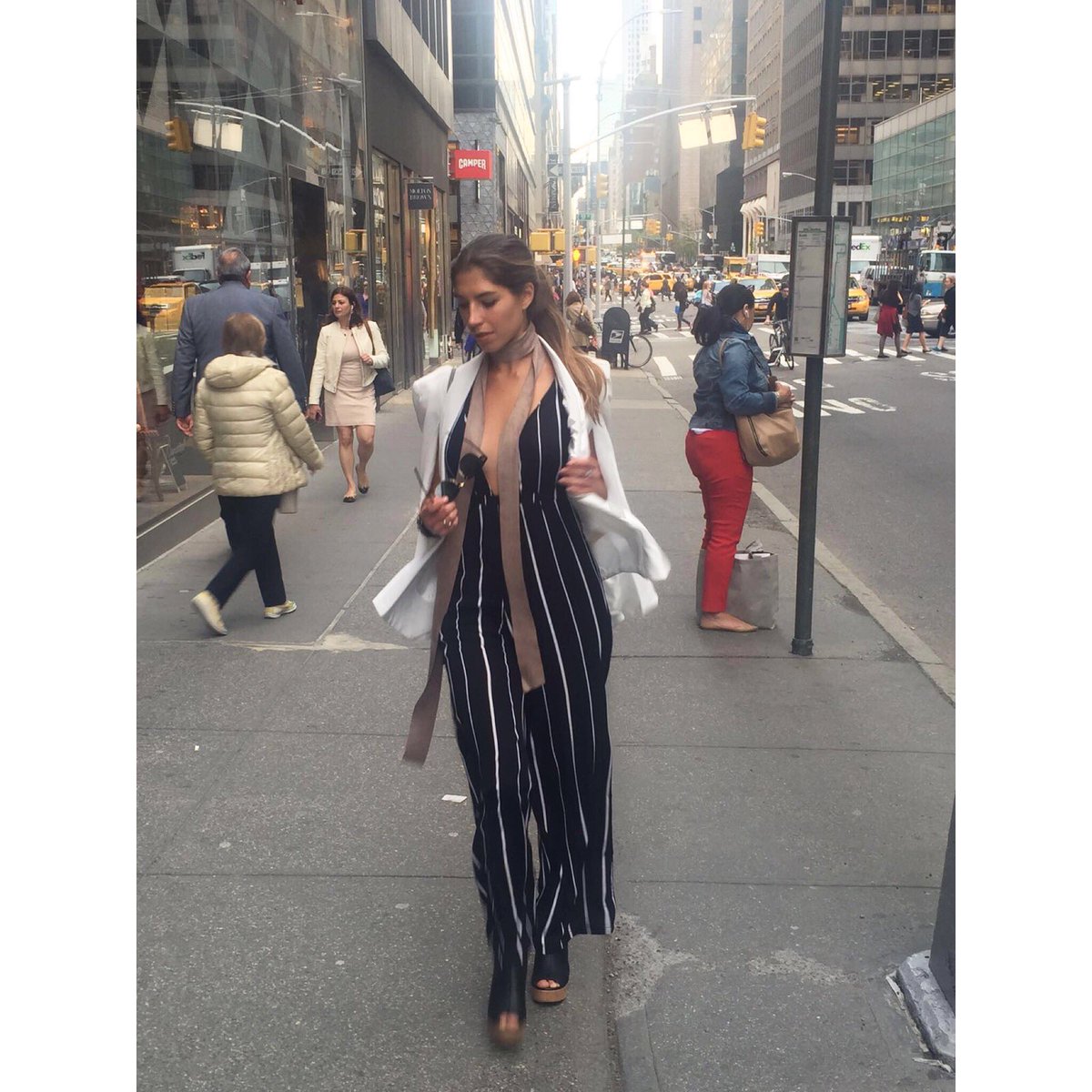 MilannaUy's tweet photo. #NYC #milannastyle #stylist #ootd https://t.co/0qT4PkY3WX