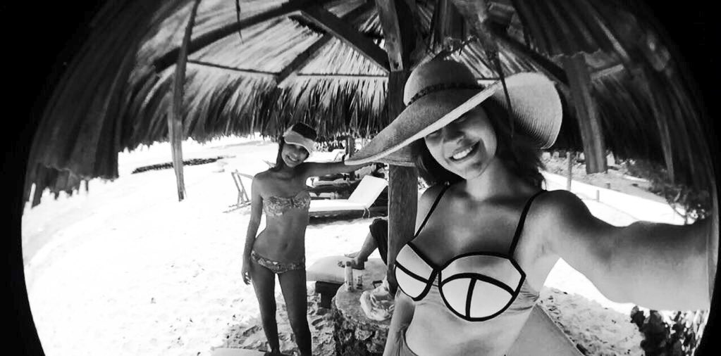 carocastroga's tweet photo. Throwback al mes con paloozie @mjacostamadiedo #morethanenough #OnAEase #FF2 #nyada https://t.co/70bUGmttow
