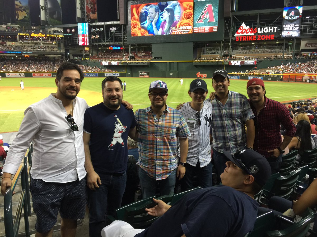 carlosTleons's tweet photo. #DbacksVSYankees https://t.co/360DmnKnVJ