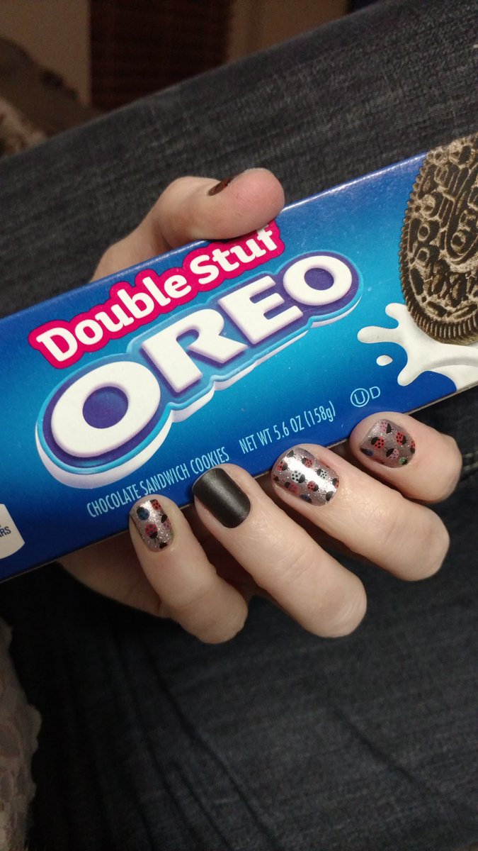 caterbrea's tweet photo. Yes please!! #doublestuffed #oreo #jamberry #cutenails #diy #ididthemmyself #gale.jamberry.com https://t.co/PxVZzUEaGg