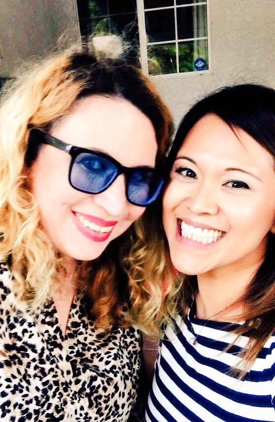 michellereneek's tweet photo. I look like Bono. #blueframes #darkroots #wineandcheese #fundraiser https://t.co/YY659ddLhm