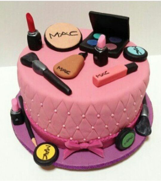 Ordered for this! Or something close <a href="/Valentinecakes/">Valentine Cake House</a>