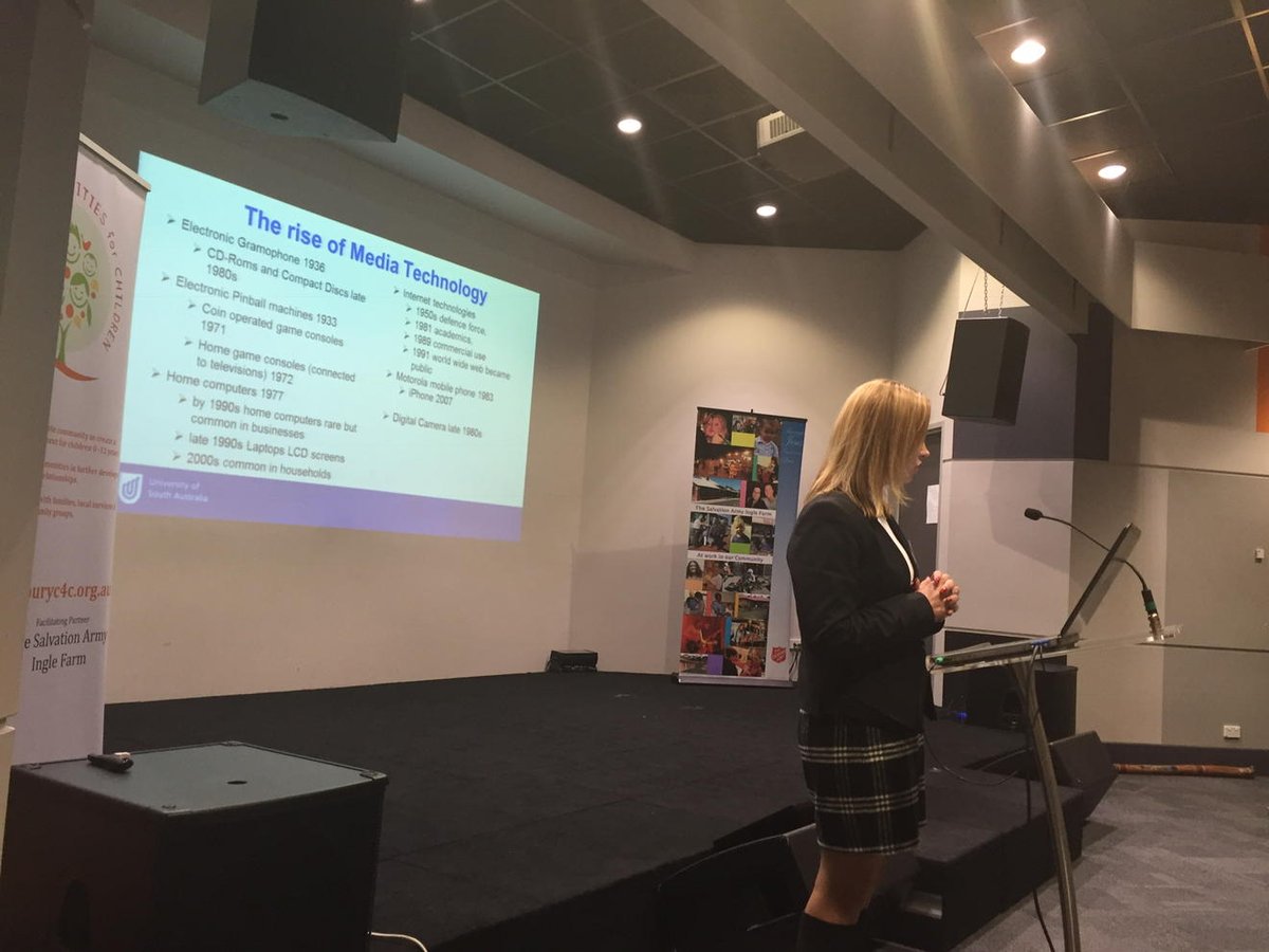 KarlBrettig's tweet image. @ey_lesley 2013 study 55% of music videos contain sexualised content #techsymp