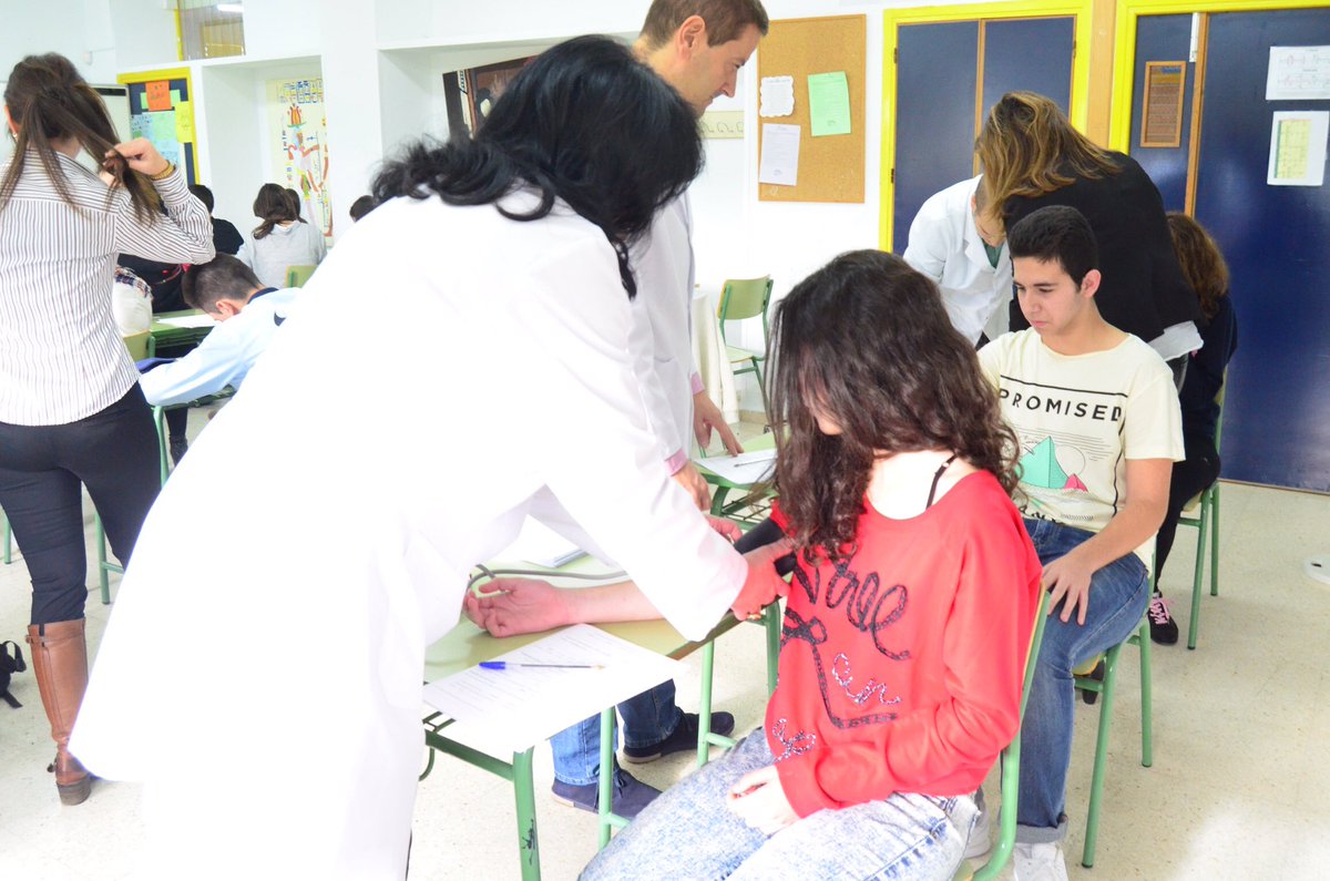 Murcia113's tweet photo. Estudio MePAFac @SEFAC_aldia @educaadolescent medida de PA en adolescentes de 12-17 años https://t.co/cRG8F6tgFn