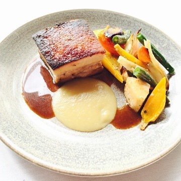 Indi Brewery's Roasted Pork Belly served with honey &amp; thyme roasted root vegetables, and caramalised apple puree...…