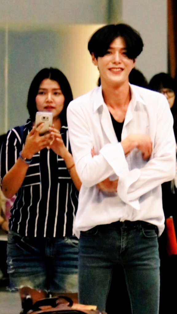 Kaew_Napha's tweet photo. ณ จุดนี้ . . .
จะสิงกิลอยู่แล้วค่ะ! 555 😂😂😂
#เข้าไปอยู่แบบงงๆ
#SanggilGOMeetinginBKK #Sanggil #Go #gosanggil #고상길 #길 https://t.co/tPdXo0pXRI