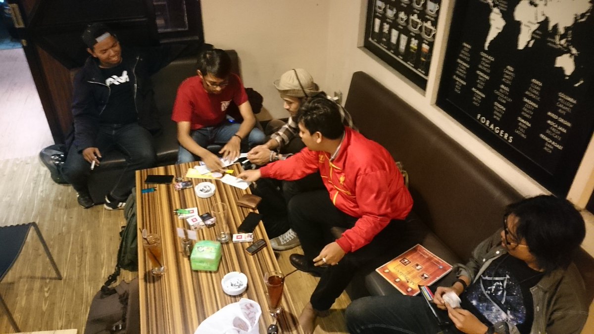 Yang mau pesen tiket pre sale masih kita tunggu s/d jam 21.30 Wib di Mochaloco jl. Palasari no 20
#finalbalikbandung