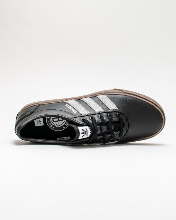 JcBSneakers's tweet photo. Adidas Adi Ease X NBA (Brooklyn)
44EUR
1450K
@FS_80cs @Soleciety_Co @originalistore @BOM_STORE @kakicksgue https://t.co/9IrSWVRXsi