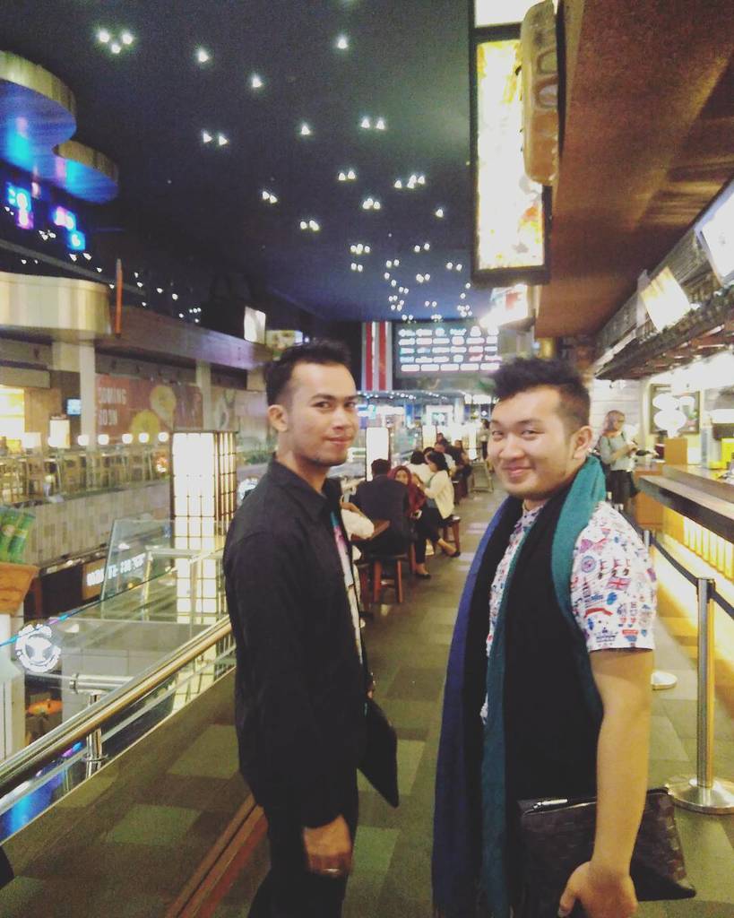 Lexi_B_Tyler's tweet photo. https://t.co/MOpuJQZfEy | @dicky_rivanzo | Selamat malam dunia...with @aldhoferdian #selamatmalam #asian #cute #cu… https://t.co/nKfWTS510P