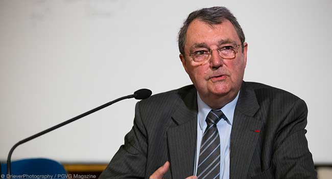 vapingpost_fr's tweet image. 1er #sovape : l’Académie nationale de médecine lève ses derniers doutes  sur la #vape fr.vapingpost.com/1er-sommet-de-…