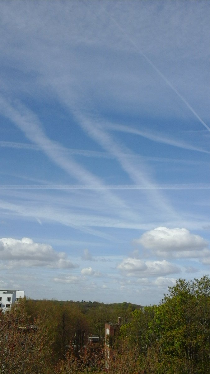 Uniocracy's tweet photo. Nothing to see here folks https://t.co/oK9VxXdFHF .#OpChemtrails