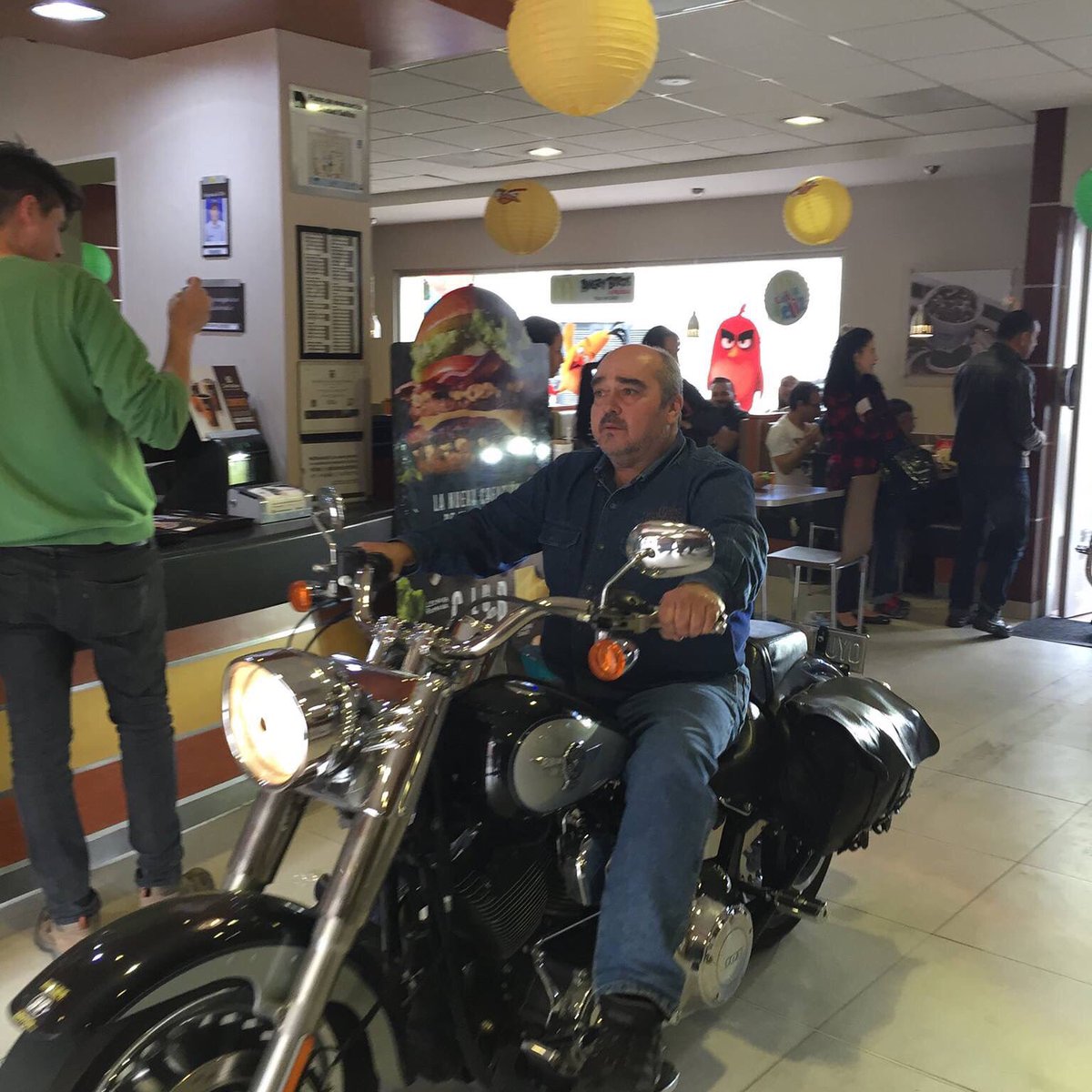 leosalazar_soto's tweet photo. #RuedaConAutomac @McDonaldsCol https://t.co/afp6jbPXiY