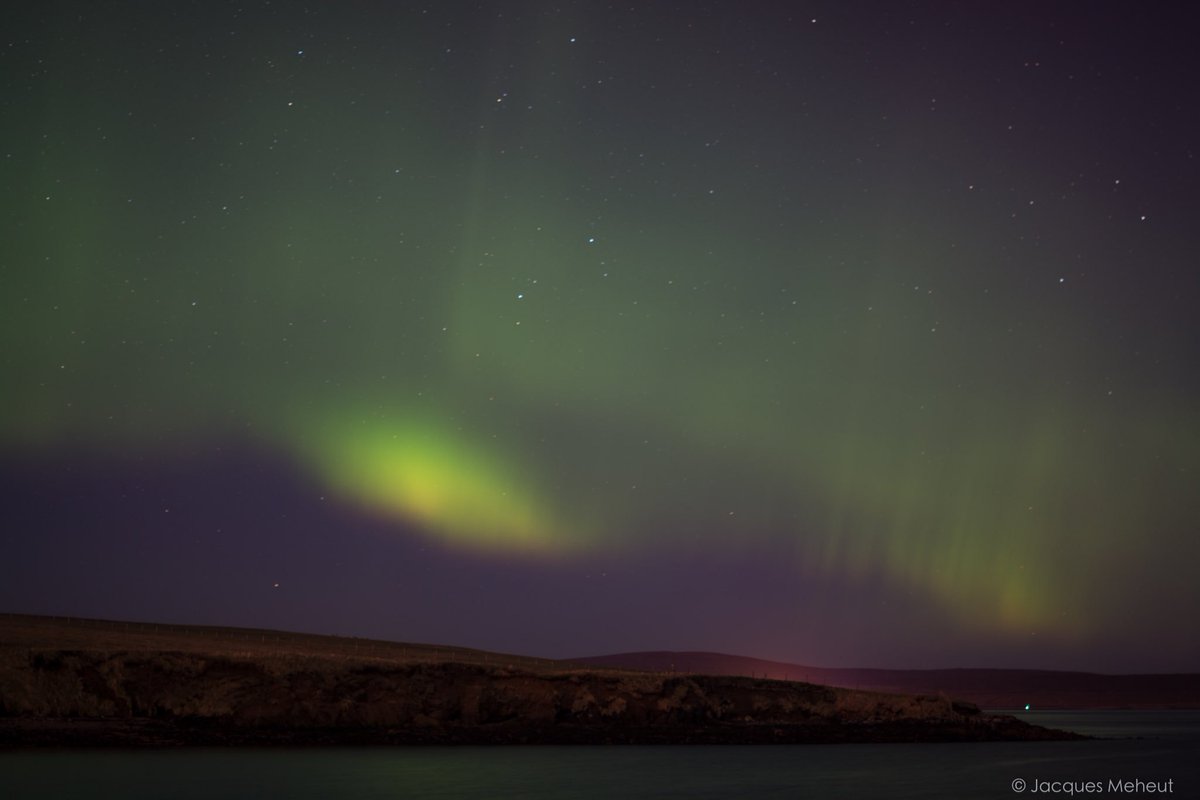 MeheutJacques's tweet photo. Northern Lights, Sullom Voe, Shetland Islands - March 2016. #Natgeophotos https://t.co/0QKGTTHWlL