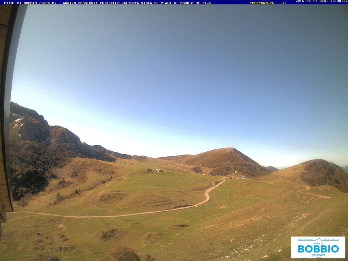 Piani_Bobbio's tweet photo. 2 giugno inizio della stagione estiva anche ai #Pianidibobbio e #Artavaggio
https://t.co/xVtAxInspf https://t.co/YGnbGhSICo