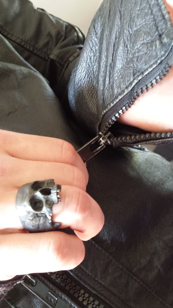 SinCastSilver's tweet image. 