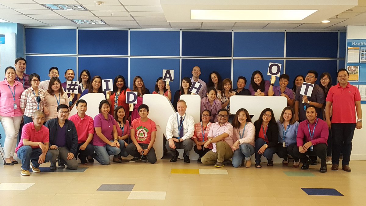 MarkWoolfrey's tweet photo. #manilahub celebrating #IDAHOT2016 #ANZ https://t.co/3Wyp38Utdy