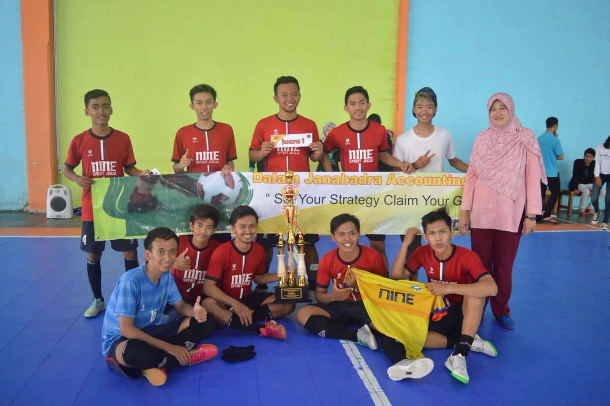 HMJA_UJB's tweet photo. Hasil Final JAC 2016 :
Juara 1 JF FC
Juara 2 Aceh Selection FC
Juara 3 JFA FC
@HumasWaroengSS https://t.co/mxAoyXntz9