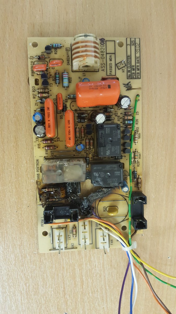 Gloworm Ultimate twin fuse PCB - seen better days...