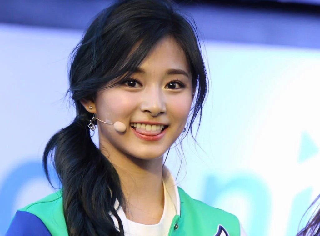 klgency's tweet photo. Udah ah dede exit dulu dari sini ヽ(^。^)丿 pai pai /chu~ https://t.co/9t5yDsOD6l