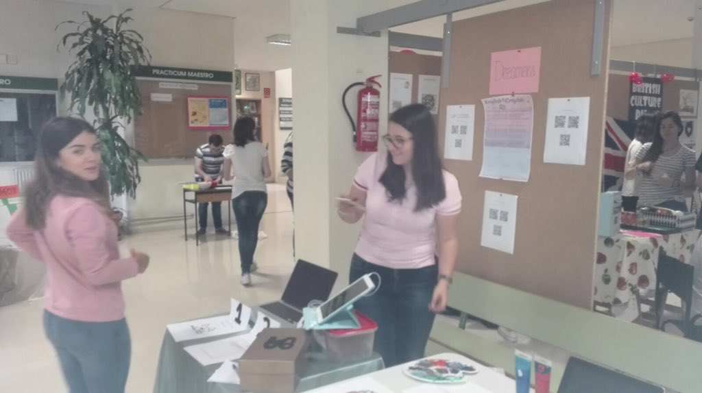 InmaHO's tweet photo. Come to visit us, we're in the faculty of education😄 #rict1516 https://t.co/IJOr0YMJwy