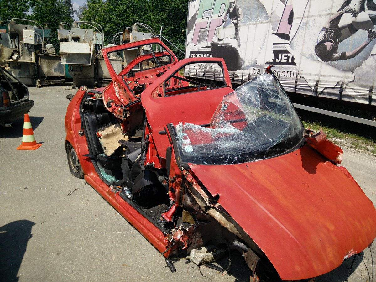 JDavid125's tweet photo. The result of my extrication trainning this weekend. #bvpacodesousa #volunteer #sagefoundation #firefighter https://t.co/Z7vH68lY0H