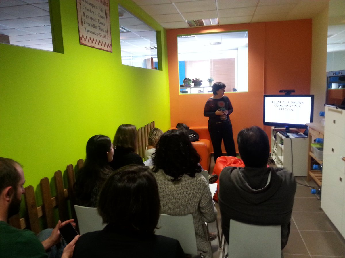 FangalokaSpace's tweet photo. Comenzamos #coffeeandlearning con @GemaLAlbendea https://t.co/14TUzeGz6l