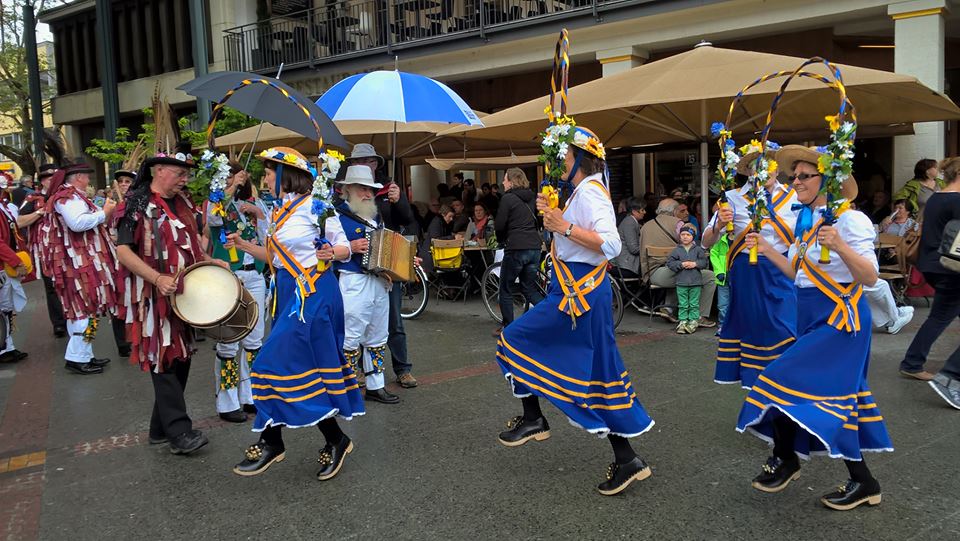 alive and kicking and green jackets and dark horse and ferrette morris dance the 3 countries tour