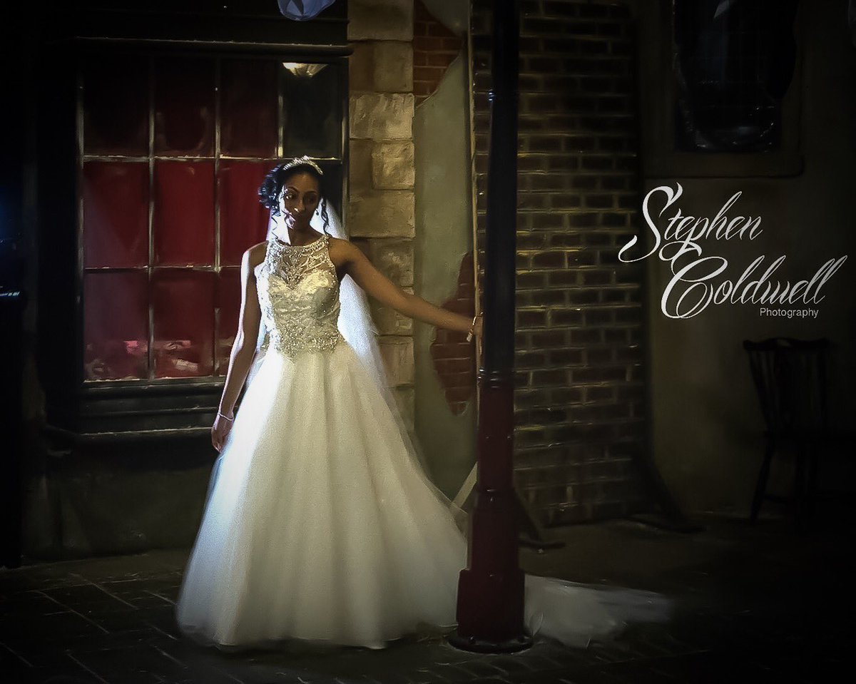 StephenScp's tweet photo. Took photos at my first wedding on Saturday thrown in at the deep end not knowing anything about this style https://t.co/1IE7r5Zim8