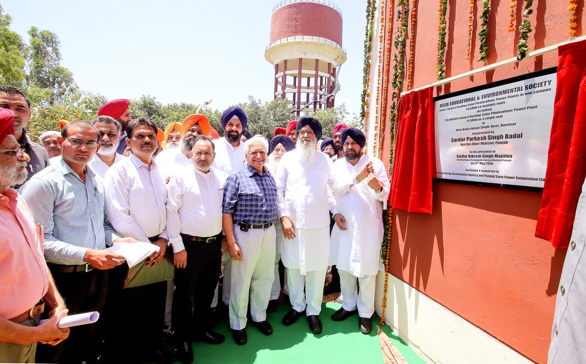 Akali_Dal_'s tweet photo. A gigantic step in the direction of Green Power generation at Beas #WorldLargestSolarRooftop inaugurated https://t.co/1c8z4FFLh5