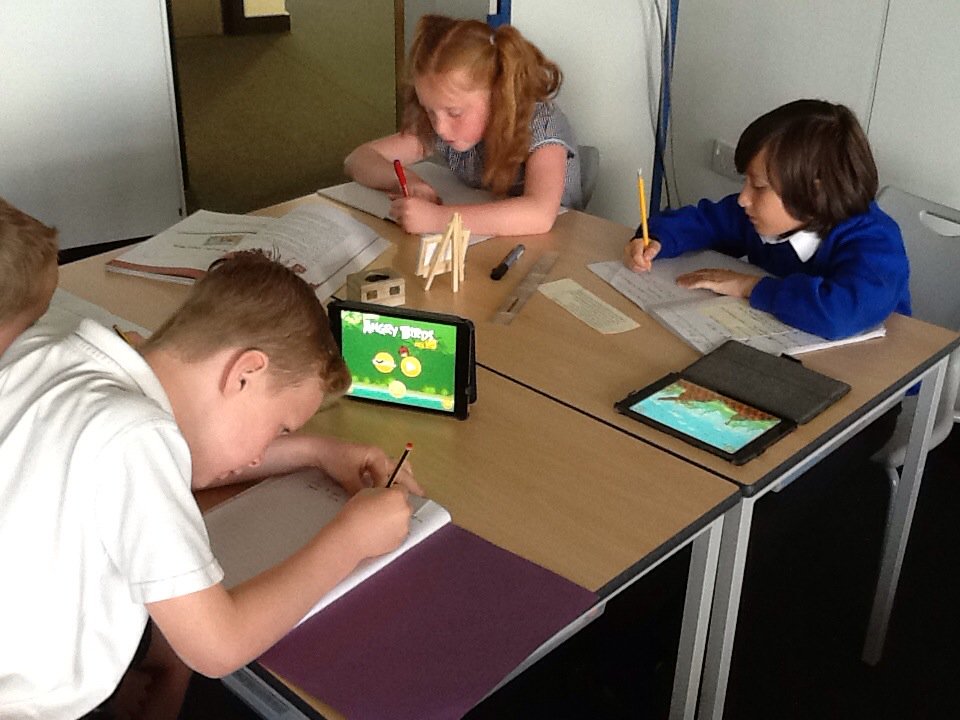 Y3_Northway's tweet photo. Using @AngryBirds as a stimulus for our instructional texts #iPadlessons @alanpeat https://t.co/9GMJow4Lgs