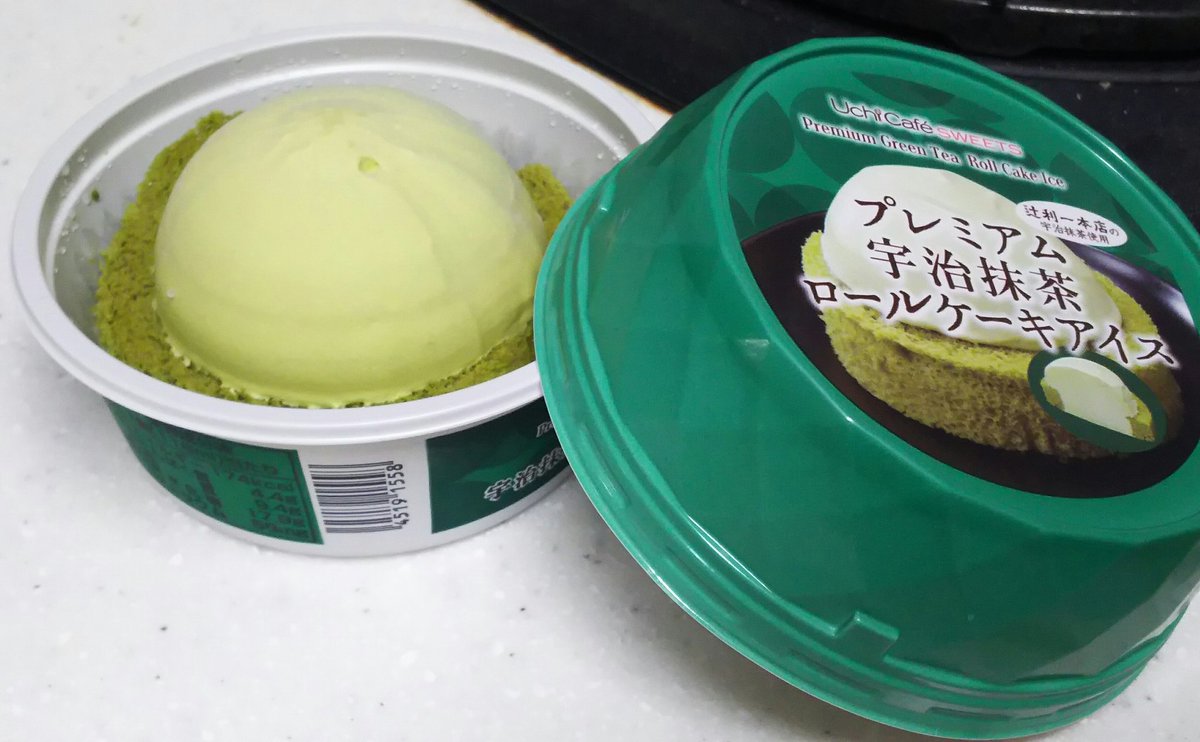 プレミアムロールケーキアイス