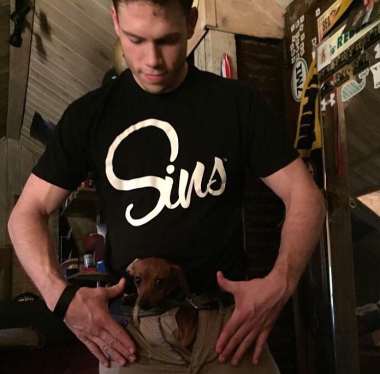 ShopSinsLife's tweet photo. This guy bought a Sins shirt and now he's got a huge wiener!! ๐ #sinsmerch @FilthyMcDiesel https://t.co/DWVtaInTW4